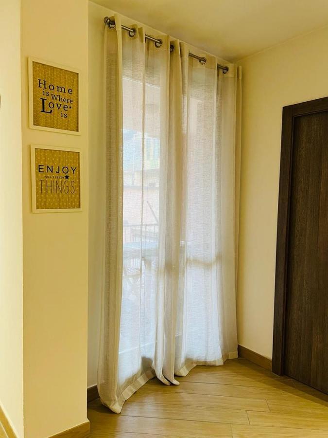 Comecasa Modern Apartment In Historical Centre Asti Extérieur photo