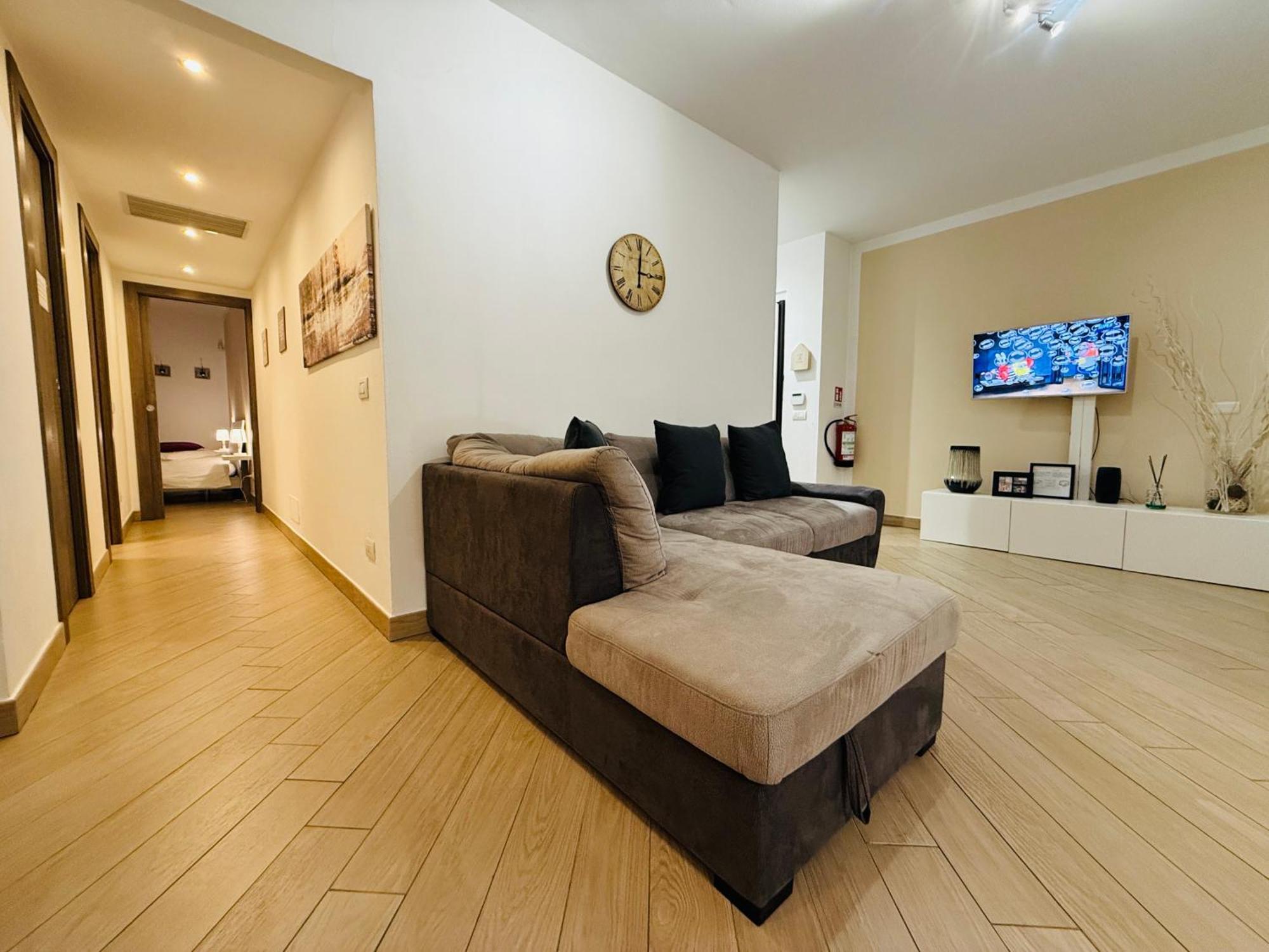 Comecasa Modern Apartment In Historical Centre Asti Extérieur photo