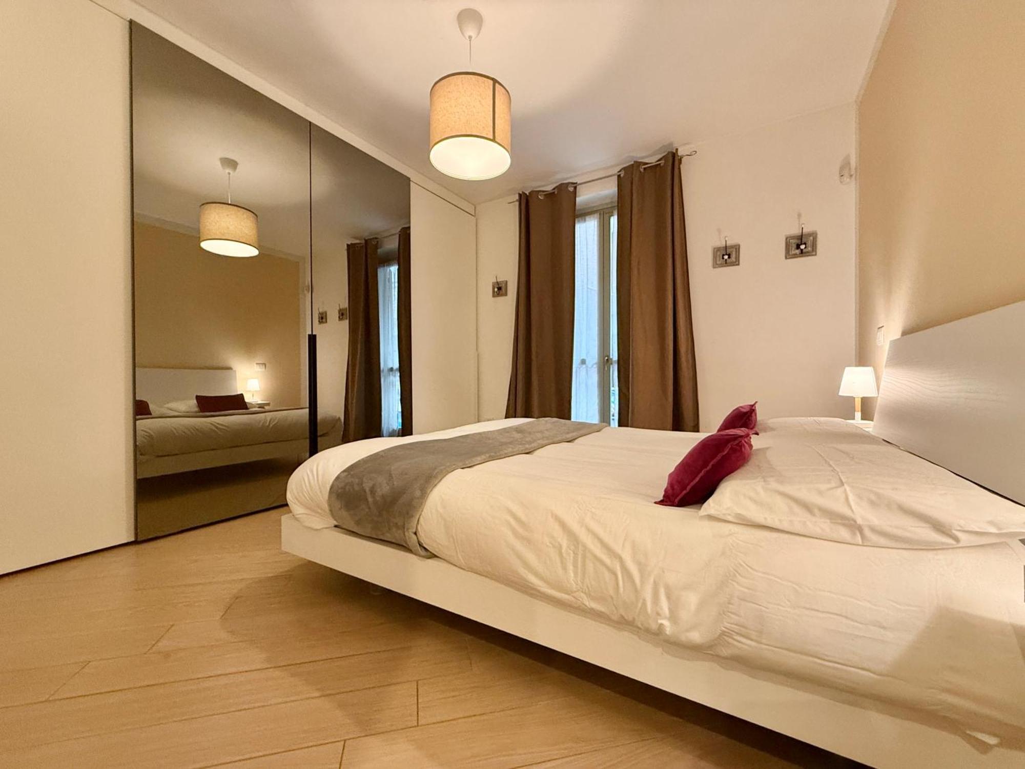 Comecasa Modern Apartment In Historical Centre Asti Extérieur photo