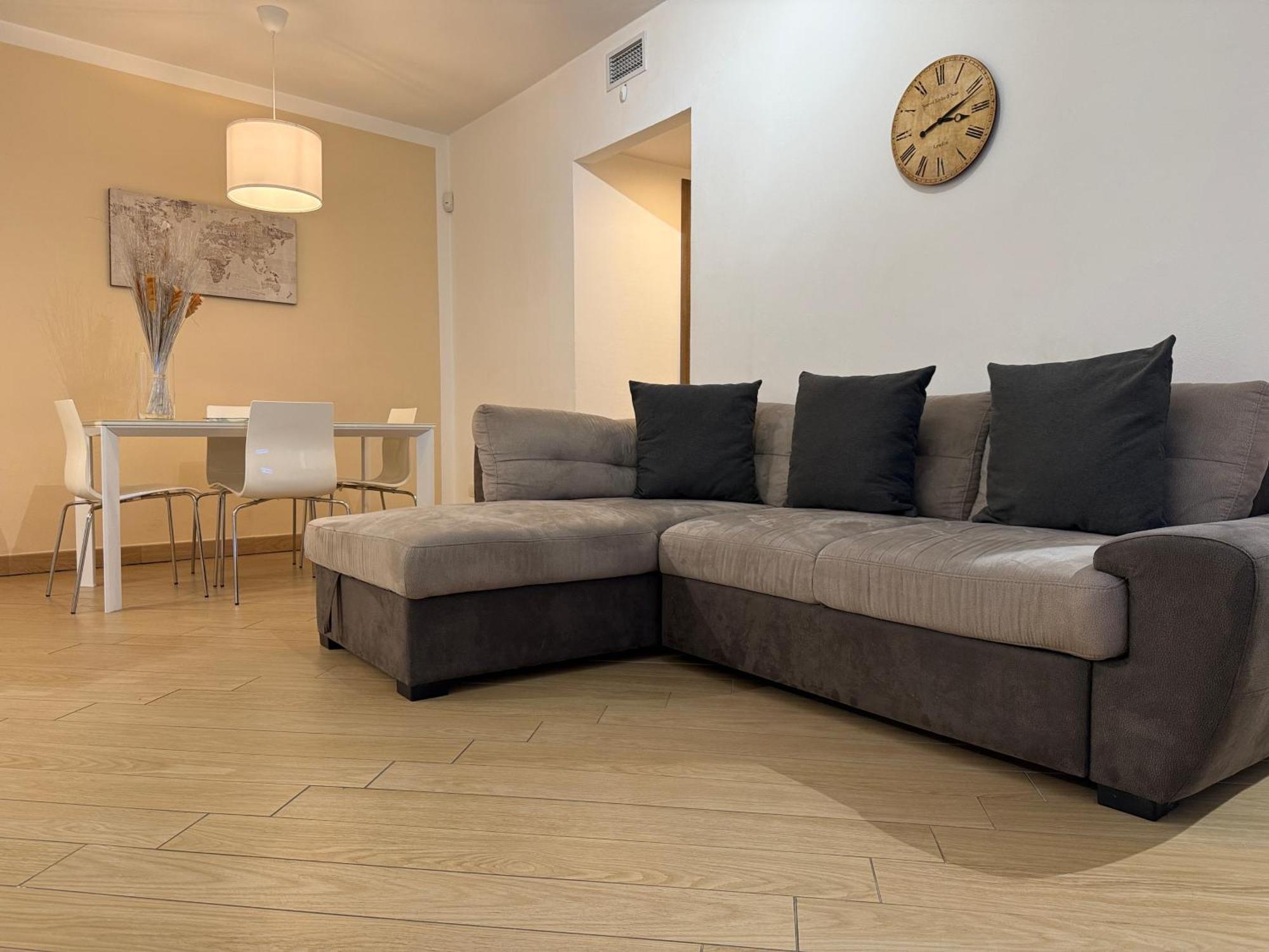 Comecasa Modern Apartment In Historical Centre Asti Extérieur photo